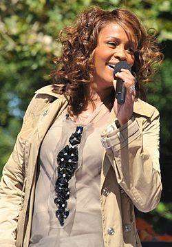 Whitney Houston fallece el 11 de febrero.