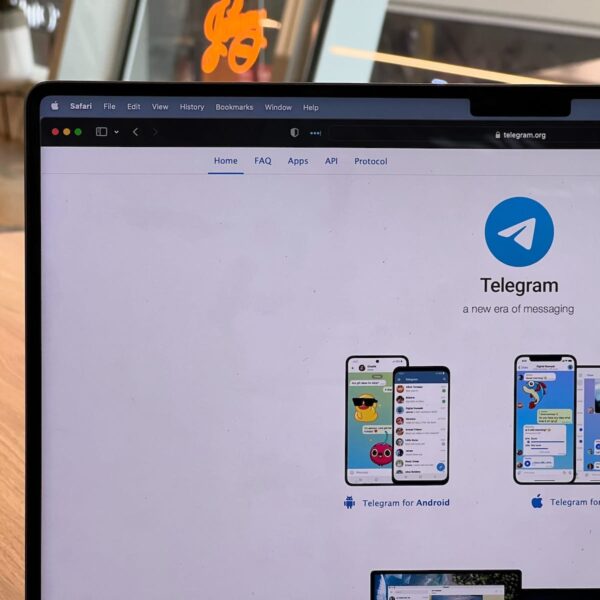 Telegram web celebra su 10° aniversario con la versión 10.0