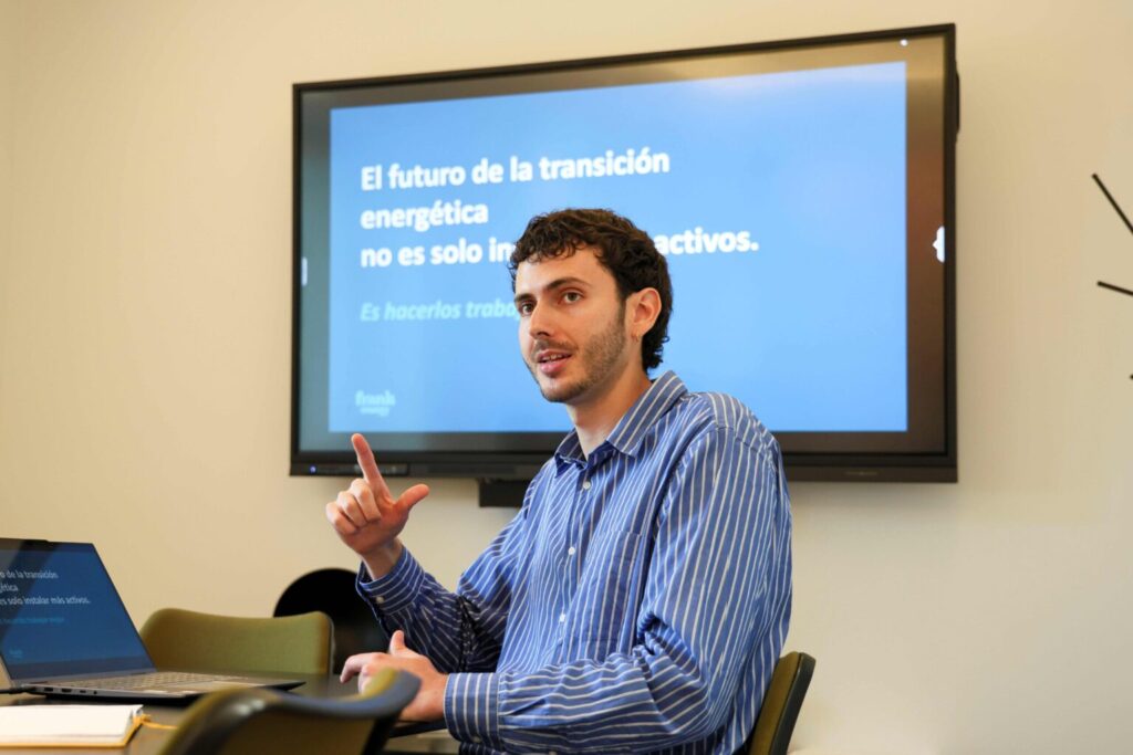Frank Energy y Soleme llevan la gestión inteligente de baterías domésticas a instaladores solares
